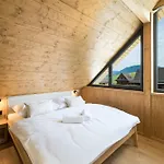 Forest360 Chalet